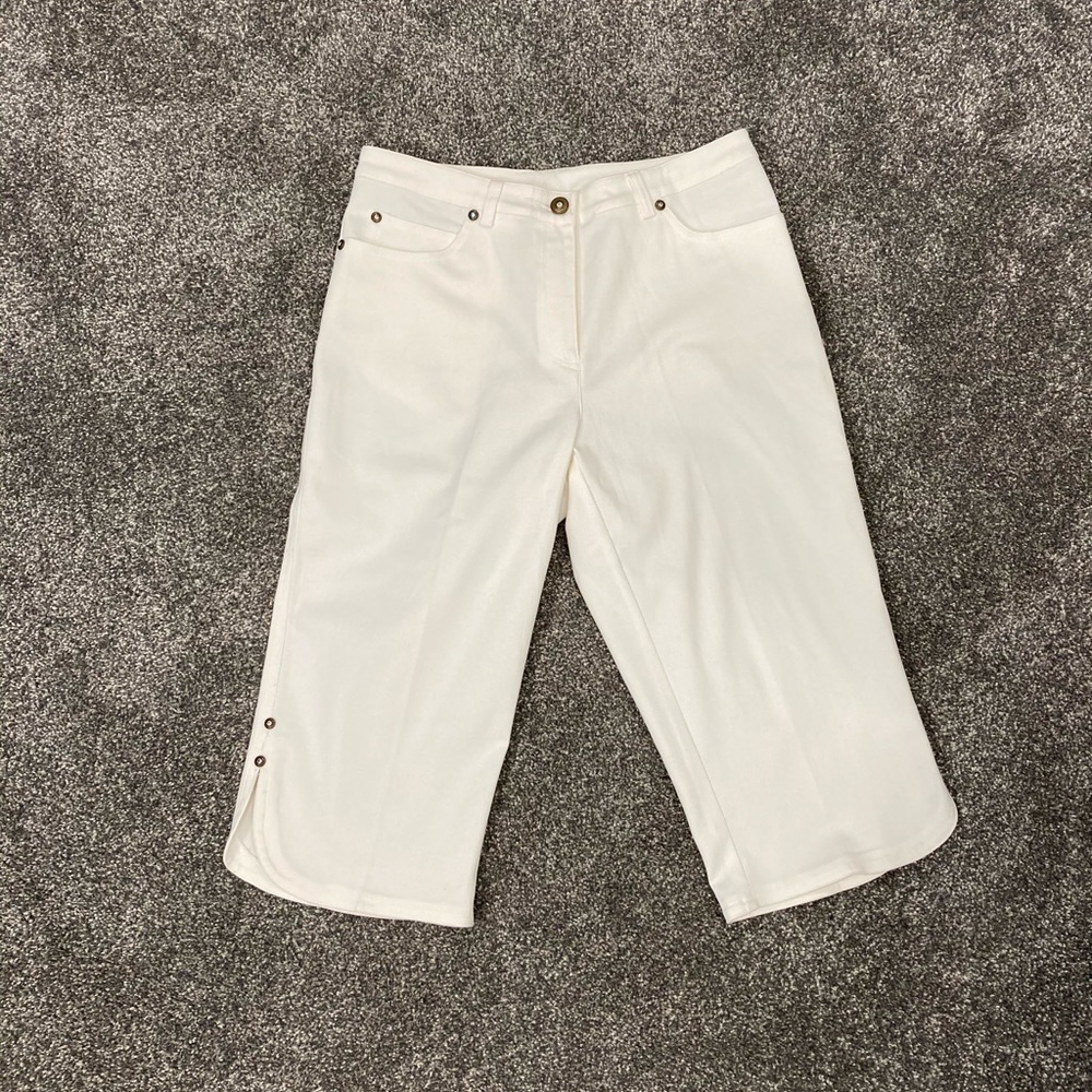 🌸 3/$20 Christine Phillipe white trouser capris